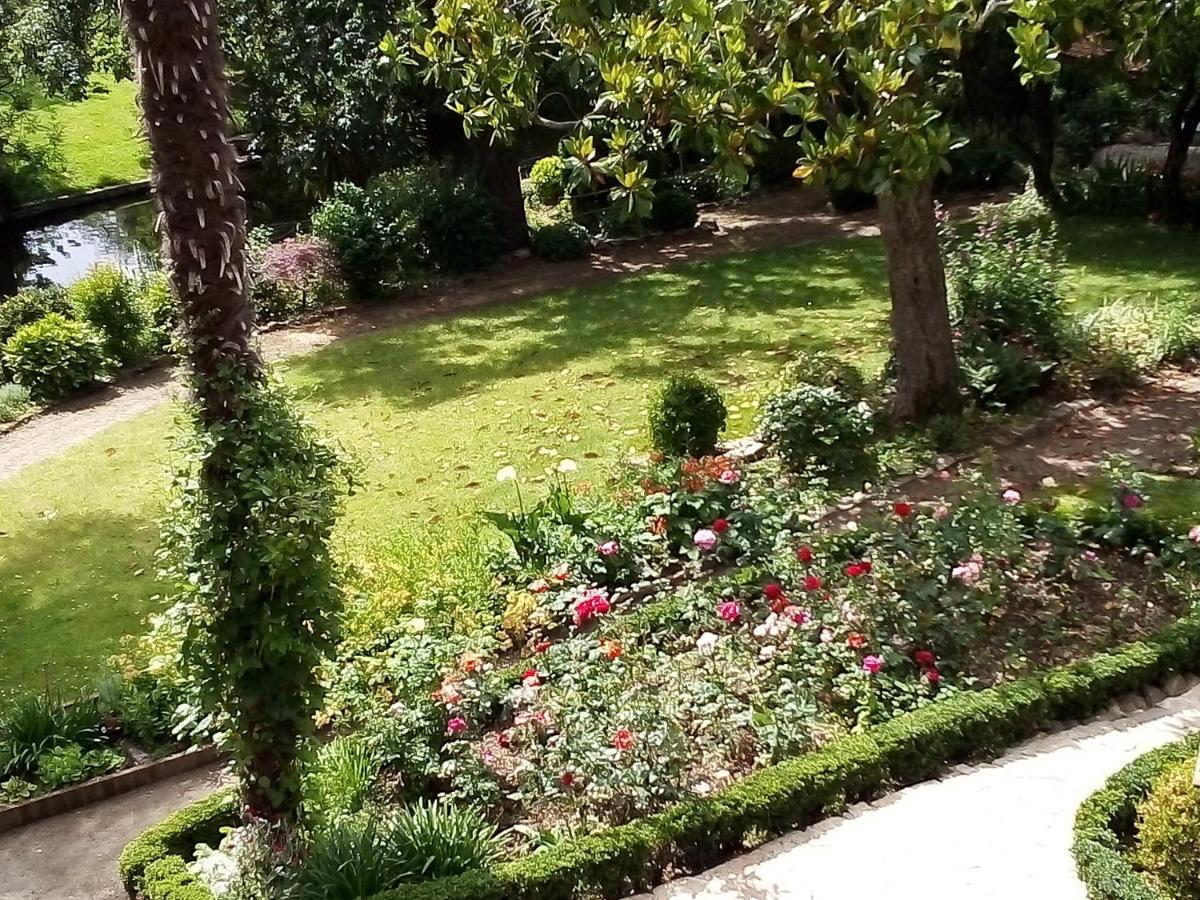 Les Cedres Bed and Breakfast Montaigu-Vendee Εξωτερικό φωτογραφία