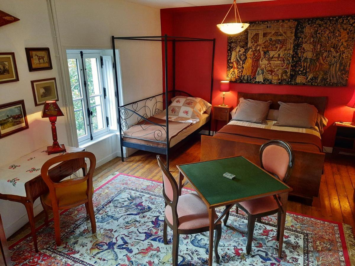 Les Cedres Bed and Breakfast Montaigu-Vendee Εξωτερικό φωτογραφία